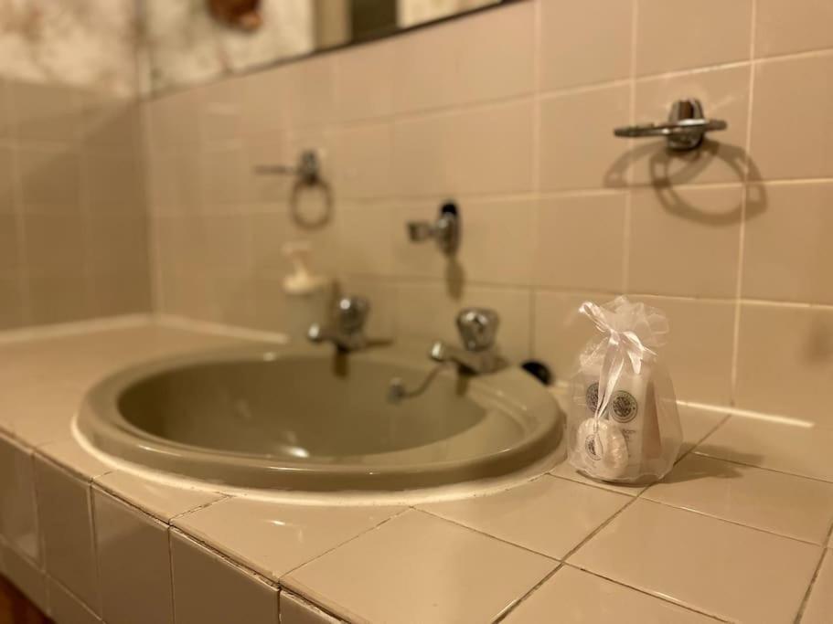 Old School Grandma London Experience ! Apartment Ngoại thất bức ảnh